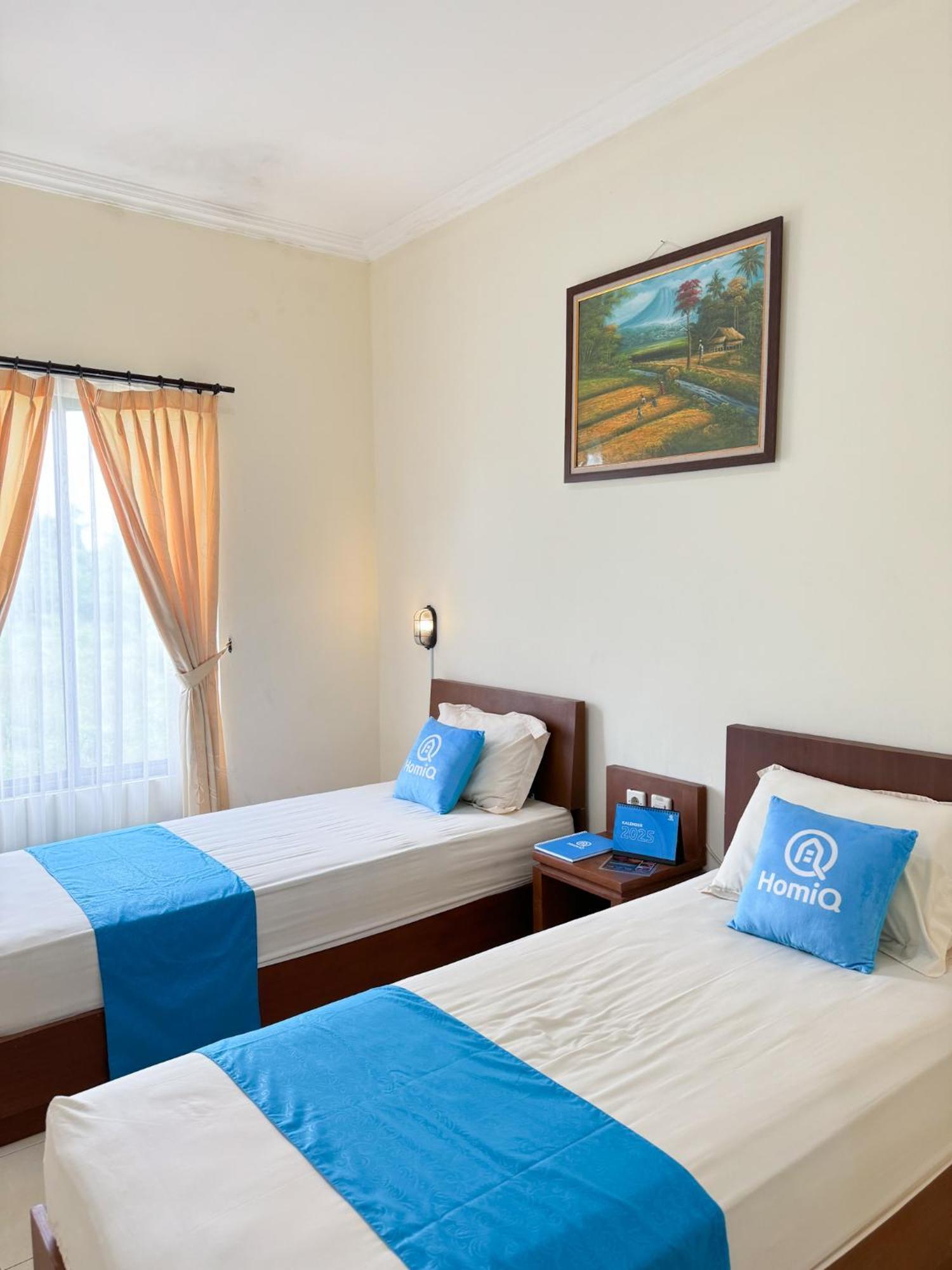Adiputra Guesthouse 2 By Homiq Ngabean Luaran gambar